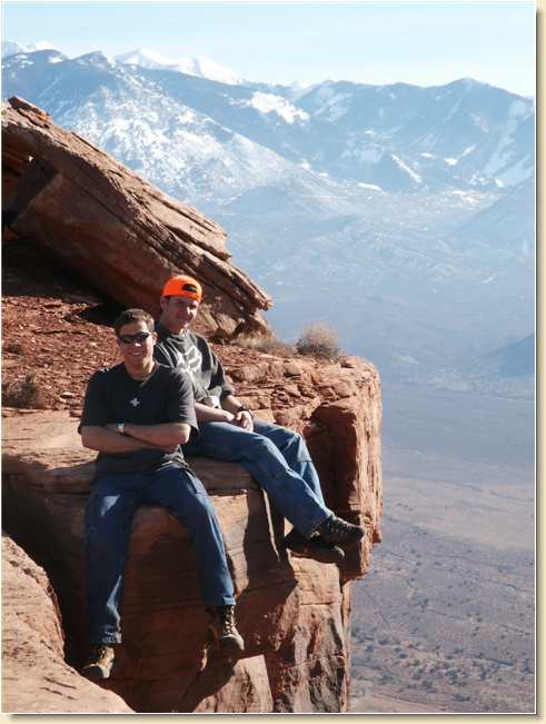 Daniel Adams & Kyle Woodruff on rim of Parriott Mesa